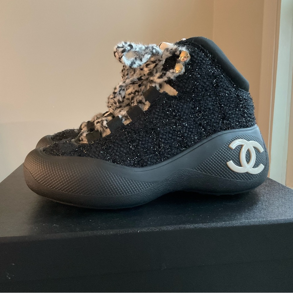 Chanel Black Tweed Ski Boots